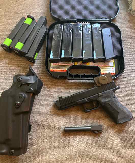 Glock 17 Gen 5 w/ Radian Ramjet, L&amp;S PB3, Holster
