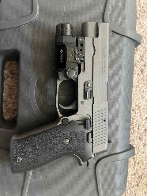 WTS/WTT Sig 220 