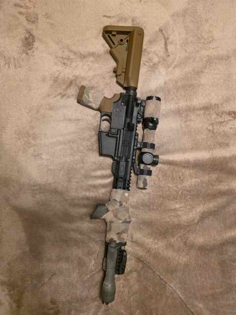 13.7 AR with extras