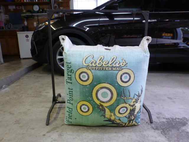Cabela&#039;s Field Point Target and Stand