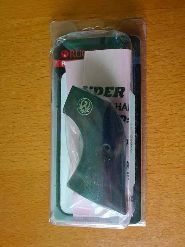 Ruger Vaquero/Blackhawk Rosewood Grips