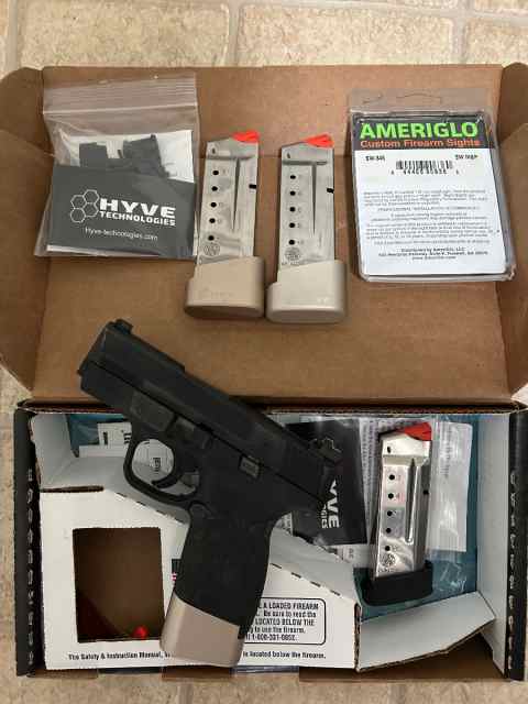 S&amp;W Shield NTS 45 with extras