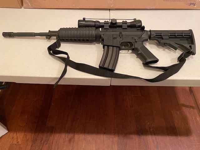 Bushmaster XM15-E2S Bushnell scope As New AR15