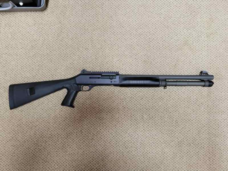 Benelli M1014 2.jpg