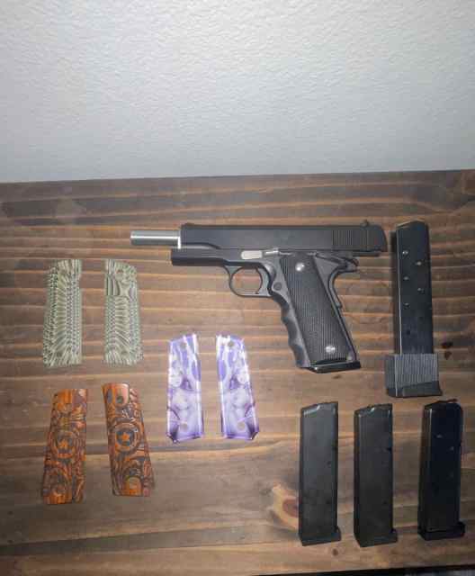 1911 A1 service customer with extras