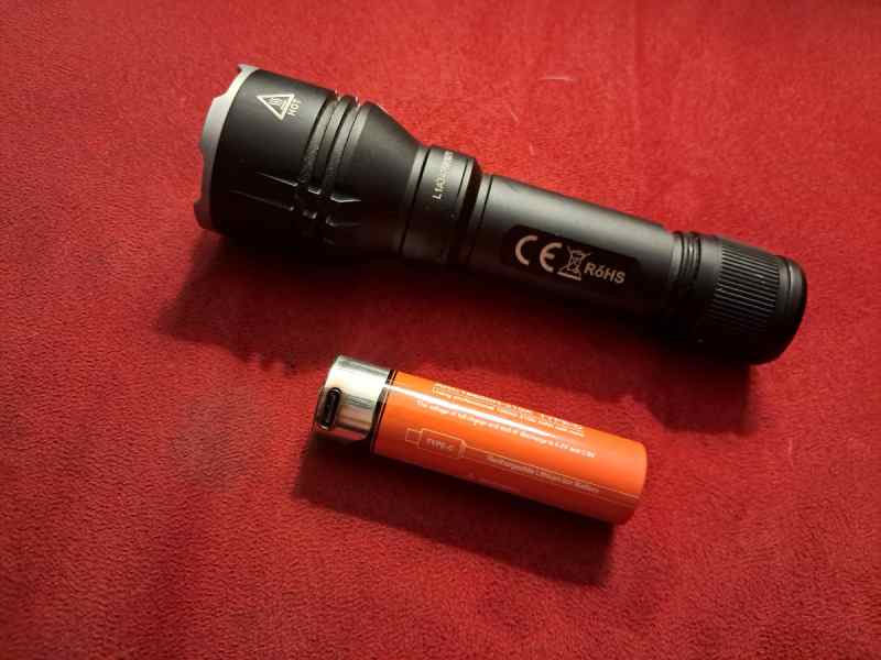 Red Acebeam L17 Long throw spot beam
