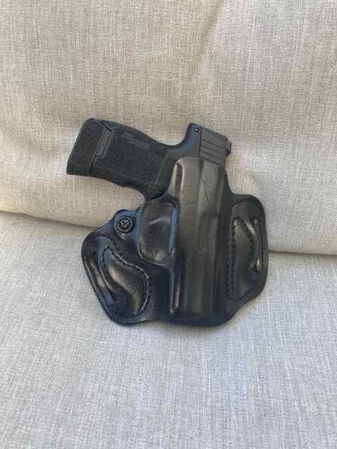 Sig P365 Desantis OWB leather holster 