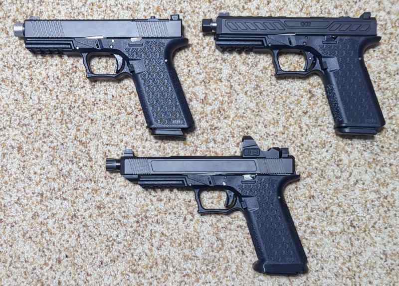 4 Different GGP Glock 19 &amp; 17 &amp; 34 w/ Extras!