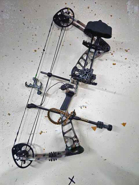 Mission MXR Compound Bow