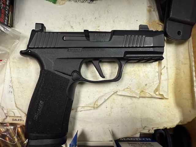 FS/FT - Sig P365 Macro Comp, 4 mags case $600