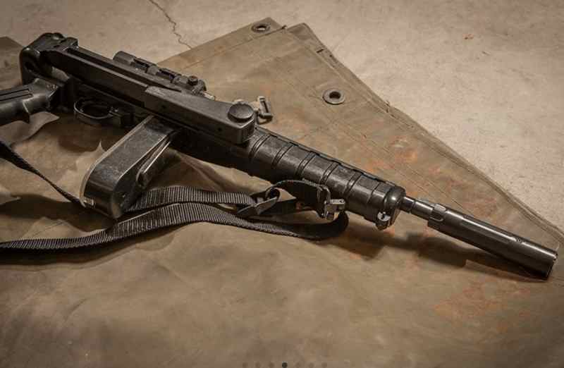 mask rifle.jpg