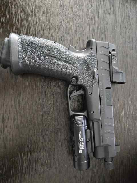 Springfield XDM elite 9m threaded barrel 4.5 