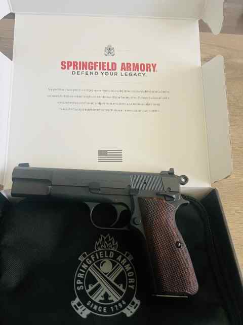 *New in Box* Springfield SA-35 9mm