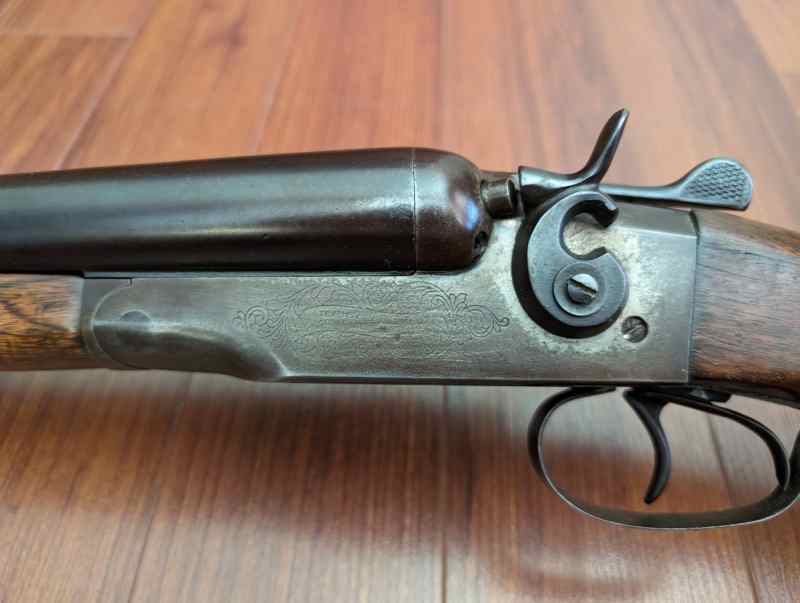 VINTAGE DOUBLE HAMMER SHOTGUN