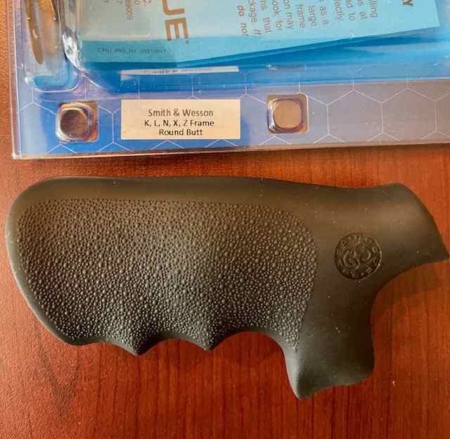 Hogue S&W grip 2.jpg