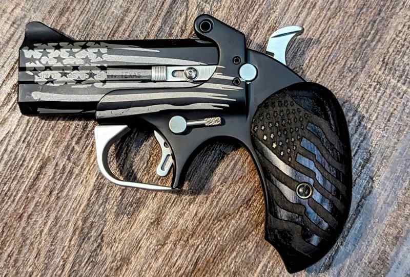 Bond arms Old Glory derringer 