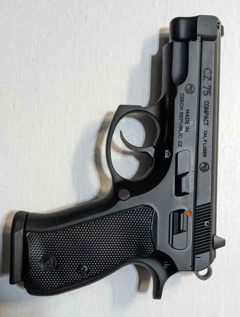 CZ 75 Compact 