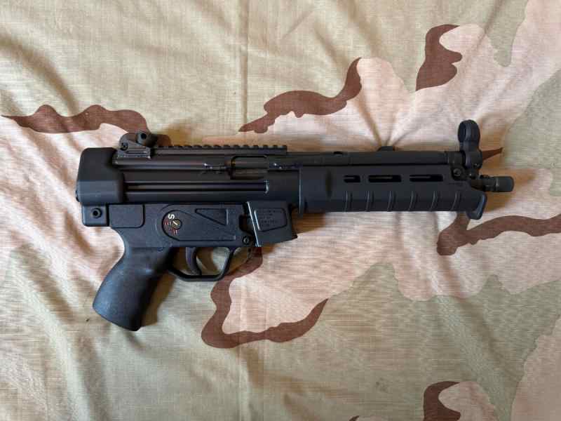 MP5_40 Right.JPG