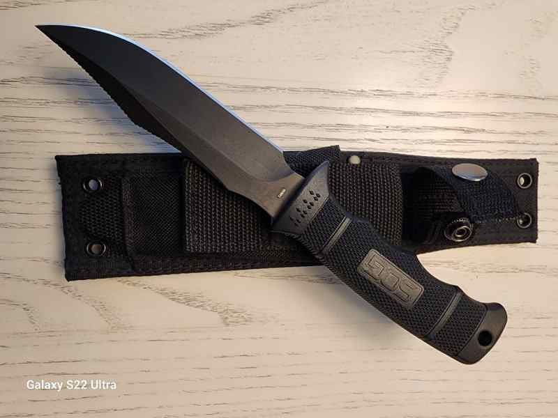 SOG seal pup elite-new without box