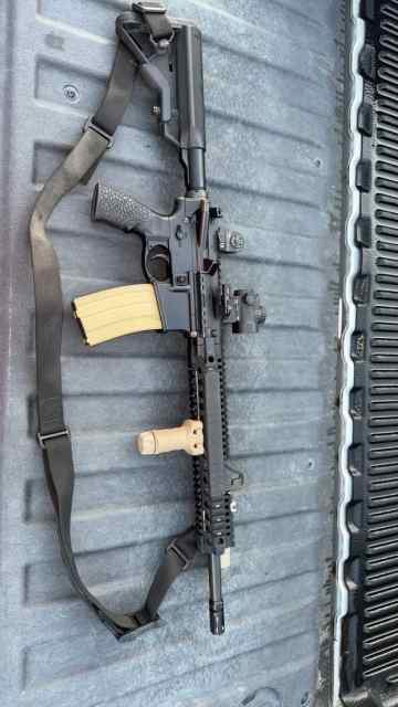 Daniel Defense DD m4v1