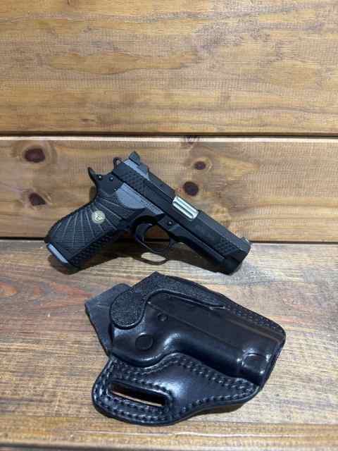 Wilson combat EDC x9