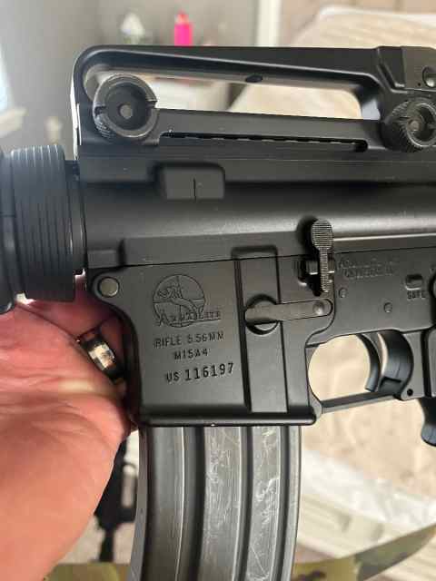 LE ARMALITE AR