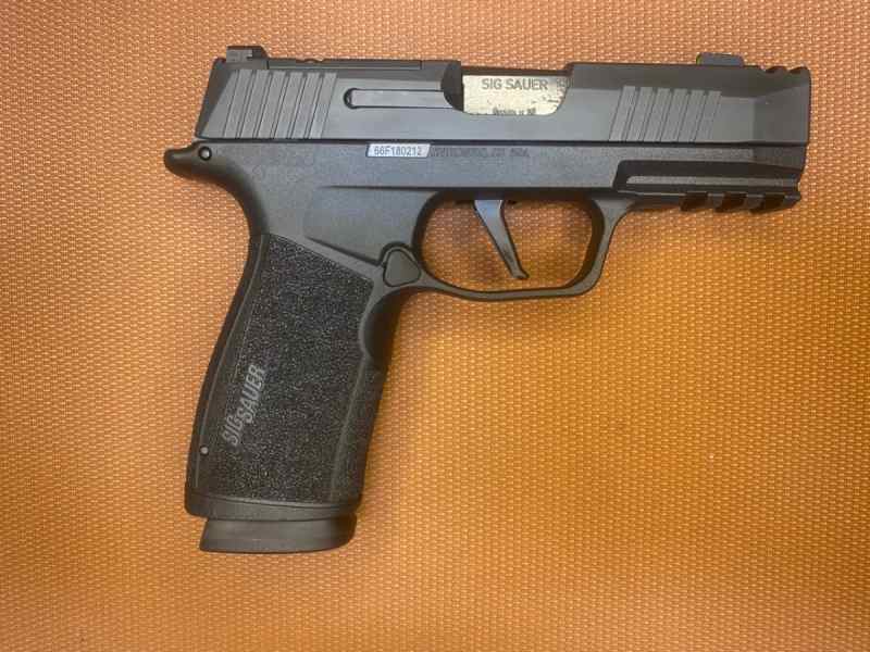 NEW IN BOX - Sig Sauer P365X-Macro Comp - 9mm