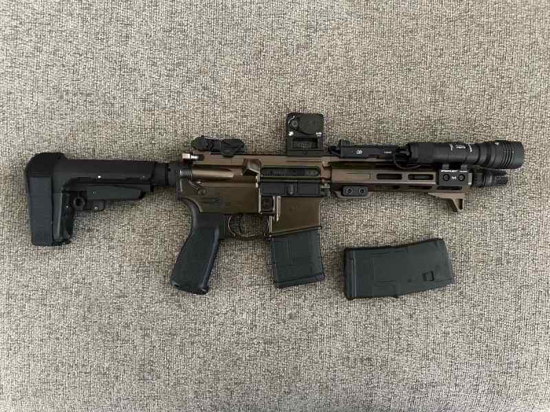 300 Blk.jpg