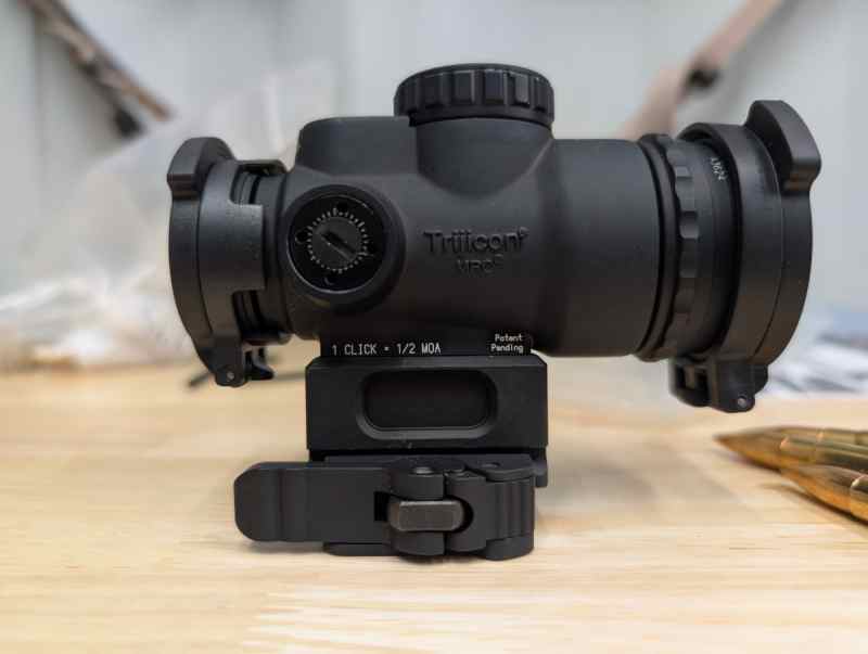 Trijicon MRO Patrol MRO-C-2200017  MI 1/3 CW mount