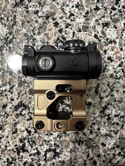 Sig Sauer Remeo MSR Greendot on “Unity” Riser