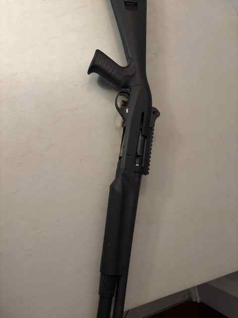 Benelli M2 