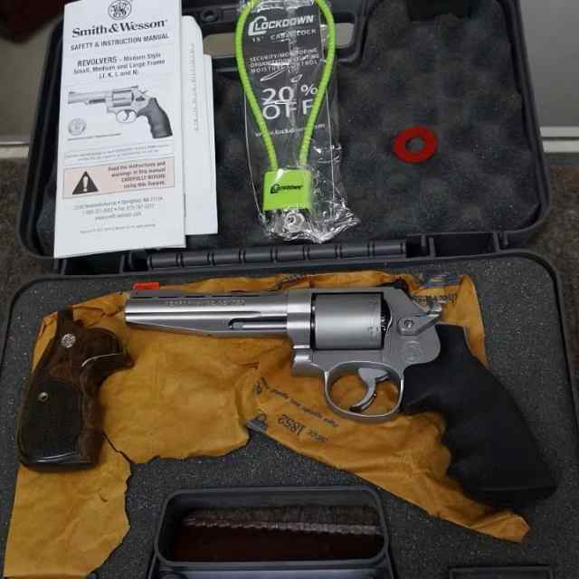Smith &amp; Wesson 686 Plus S&amp;W 357 magnum