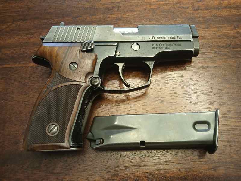 Golan KSN Ind Hebrew Hammer Israel 9mm pistol